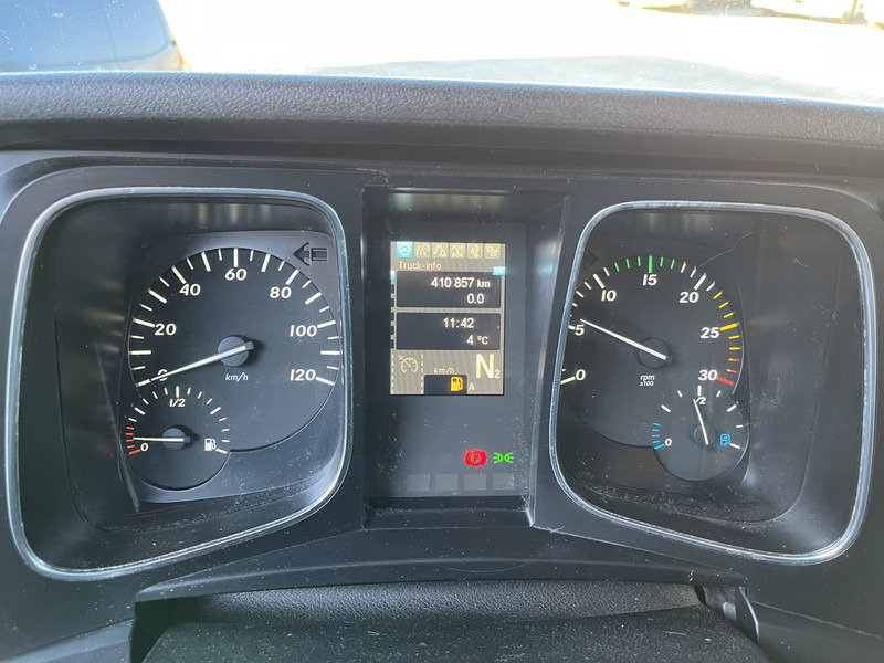 Mercedes-Benz Actros 2124 StreamSpace / 410 dkm / Box 7.5 mtr / Laadklep / APK 08-25 - Box truck: picture 4 Mercedes-Benz Actros 2124 StreamSpace / 410 dkm / Box 7.5 mtr / Laadklep / APK 08-25 - Box truck: picture 4