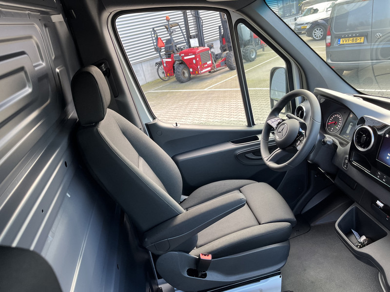 Mercedes-Benz Sprinter 317 1.9 CDI Select HD / Koel voorbereiding / L2 H2 - Refrigerated van: picture 3 Mercedes-Benz Sprinter 317 1.9 CDI Select HD / Koel voorbereiding / L2 H2 - Refrigerated van: picture 3