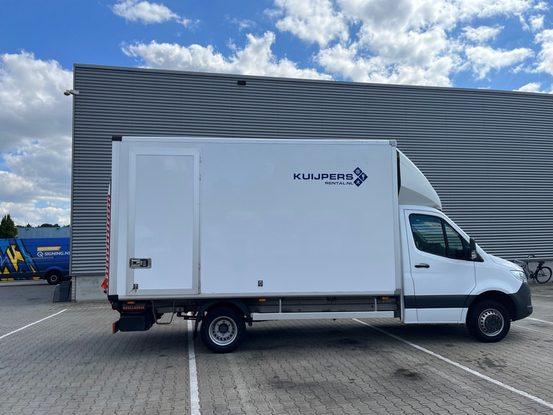 Mercedes-Benz Sprinter 515 1.9 CDI / Box 4.4 mtr / Laadklep / Zijdeur - Box van: picture 2 Mercedes-Benz Sprinter 515 1.9 CDI / Box 4.4 mtr / Laadklep / Zijdeur - Box van: picture 2
