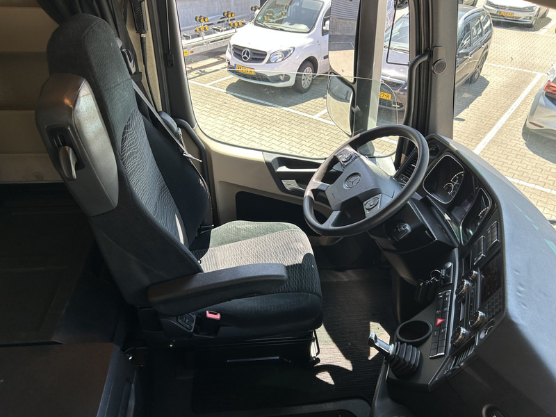 Mercedes-Benz Actros 1842 Bigspace / 742 dkm / Mega / New Tacho / Stand Klima / 2 Tanks - Tractor unit: picture 3 Mercedes-Benz Actros 1842 Bigspace / 742 dkm / Mega / New Tacho / Stand Klima / 2 Tanks - Tractor unit: picture 3
