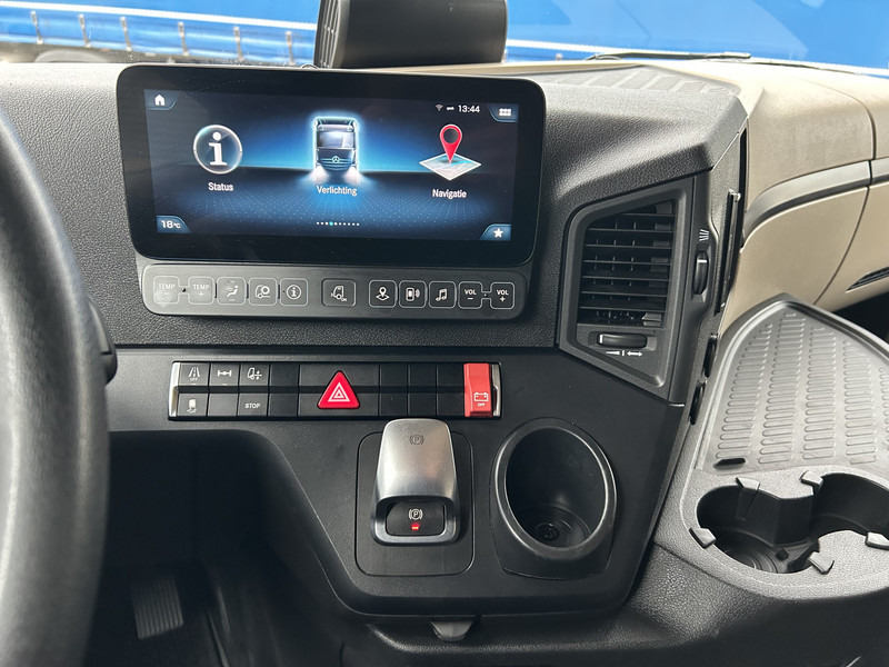 Mercedes-Benz Actros 1845 Gigaspace / Tacho V2 / Blower - PTO / Stand Airco / APK 04-26 - Tractor unit: picture 5 Mercedes-Benz Actros 1845 Gigaspace / Tacho V2 / Blower - PTO / Stand Airco / APK 04-26 - Tractor unit: picture 5