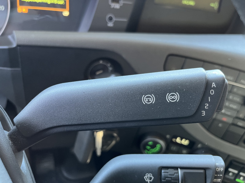 Volvo FH 420 Globetrotter / 794 dkm / 2 Tanks / VEB+ / APK TUV 07-25 - Tractor unit: picture 5 Volvo FH 420 Globetrotter / 794 dkm / 2 Tanks / VEB+ / APK TUV 07-25 - Tractor unit: picture 5