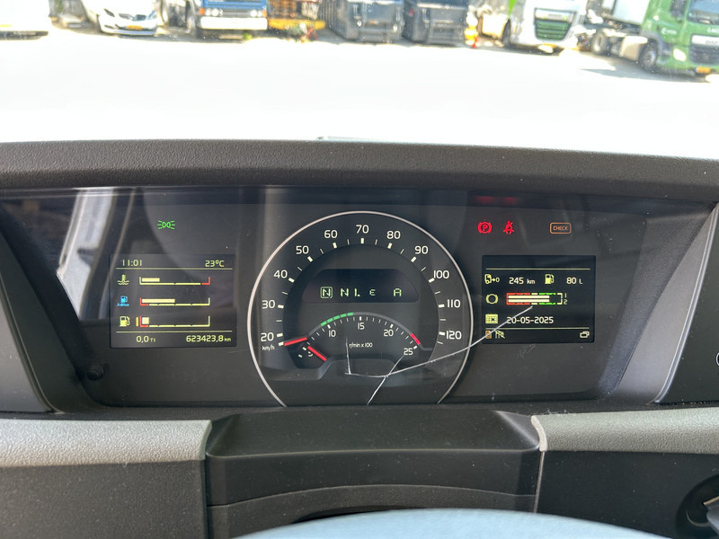 Volvo FH 460 Globetrotter XL / 623 dkm / Smart Tacho / Stand Airco / 2 Tanks / VEB+ - Tractor unit: picture 4 Volvo FH 460 Globetrotter XL / 623 dkm / Smart Tacho / Stand Airco / 2 Tanks / VEB+ - Tractor unit: picture 4
