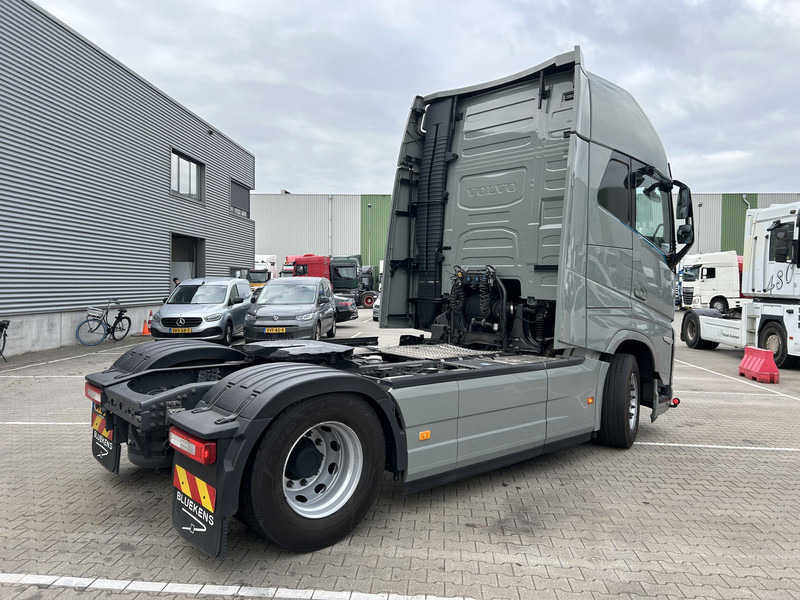 Volvo FH 500 Globetrotter XL / VEB+ / 2 Tanks / APK TUV 07-26 - Tractor unit: picture 2 Volvo FH 500 Globetrotter XL / VEB+ / 2 Tanks / APK TUV 07-26 - Tractor unit: picture 2
