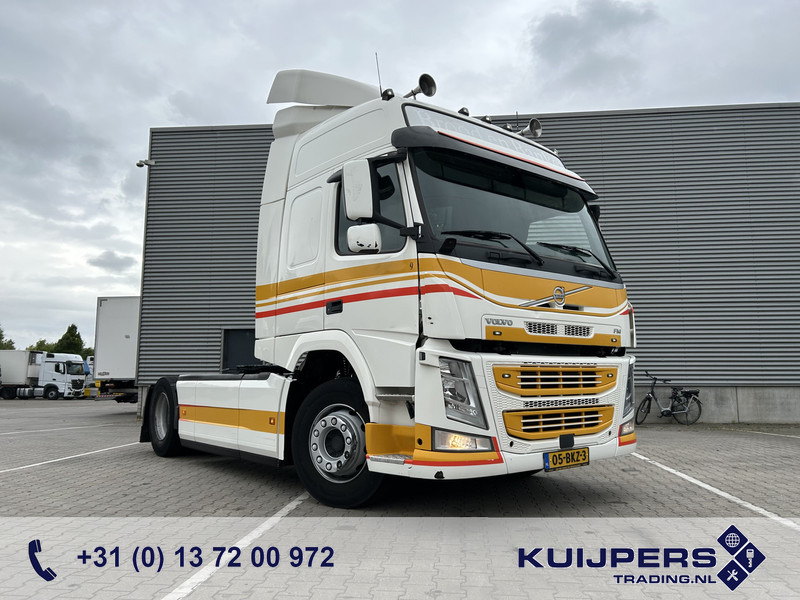 Volvo FM 370 Globetrotter / 770 dkm / 2 Tanks / NL Truck - Tractor unit: picture 1 Volvo FM 370 Globetrotter / 770 dkm / 2 Tanks / NL Truck - Tractor unit: picture 1