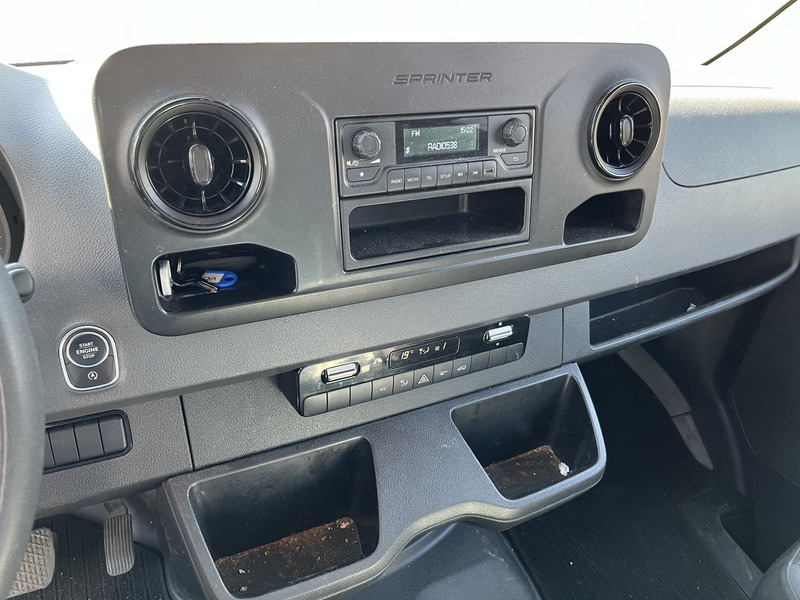Mercedes-Benz Sprinter 315 1.9 CDI / Chassis - Cabine / Box Damage / APK TUV 07-26 - Van: picture 4 Mercedes-Benz Sprinter 315 1.9 CDI / Chassis - Cabine / Box Damage / APK TUV 07-26 - Van: picture 4
