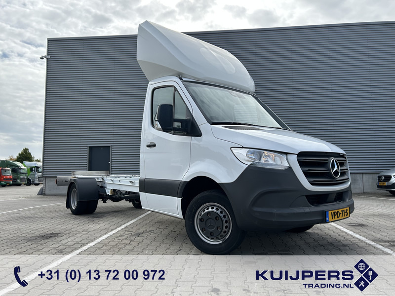 Mercedes-Benz Sprinter 515 1.9 CDI / Chassis Cabine / WB 433 cm / 324 dkm / APK TUV 03-26 - Van: picture 1 Mercedes-Benz Sprinter 515 1.9 CDI / Chassis Cabine / WB 433 cm / 324 dkm / APK TUV 03-26 - Van: picture 1