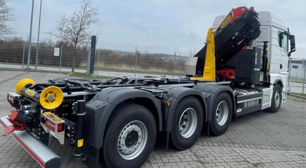 MAN TGS 35.510 8×4 Tridem kranväxlare Palfinger - Hook lift truck, Crane truck: picture 4 MAN TGS 35.510 8×4 Tridem kranväxlare Palfinger - Hook lift truck, Crane truck: picture 4