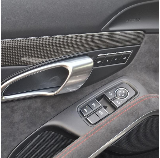 Car Porsche 911 Cabrio 3.0 Carrera 4 GTS: picture 16