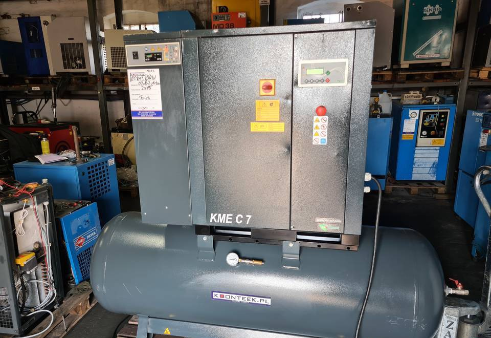 Kompresor śrubowy KTC KME C7 7,5 kw - Air compressor: picture 4 Kompresor śrubowy KTC KME C7 7,5 kw - Air compressor: picture 4
