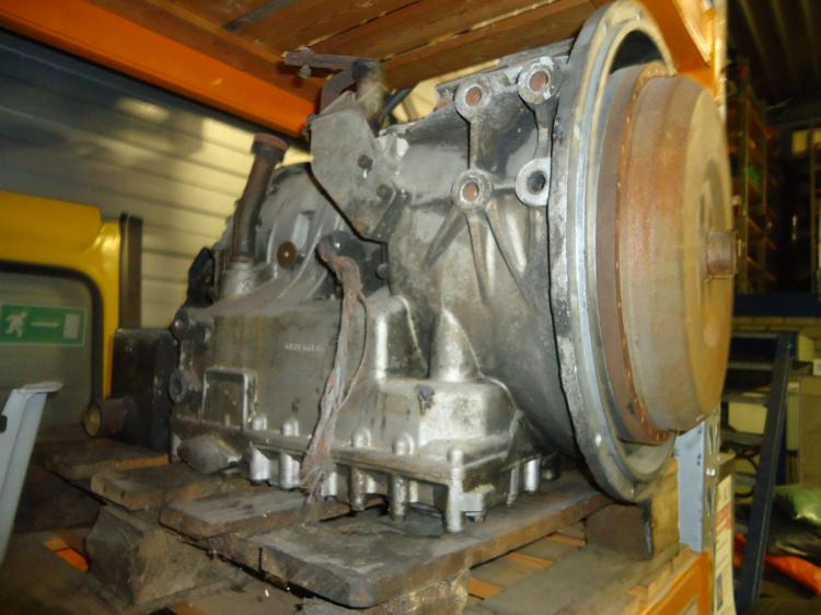 ZF 4HP500 automaatbak uit een DAF Den Oudsten MB200 - Transmission for Bus: picture 1 ZF 4HP500 automaatbak uit een DAF Den Oudsten MB200 - Transmission for Bus: picture 1