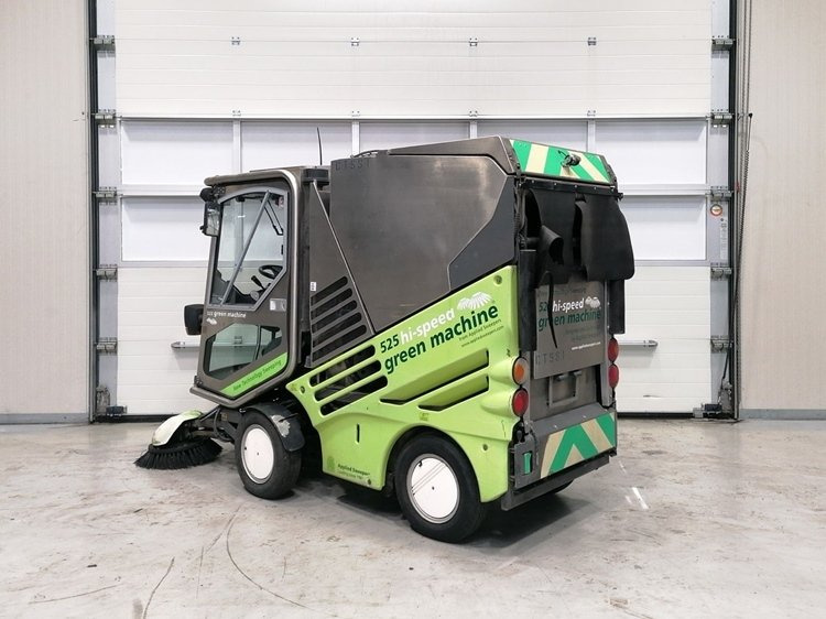 Used Street sweeper GREEN MACHINE - 525 HI-SPEED - Road sweeper: picture 4 Used Street sweeper GREEN MACHINE - 525 HI-SPEED - Road sweeper: picture 4