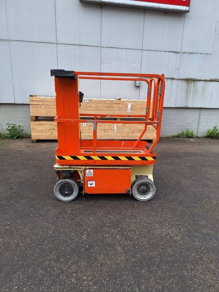 JLG 1230 ES Muuttoale! - Scissor lift: picture 4 JLG 1230 ES Muuttoale! - Scissor lift: picture 4