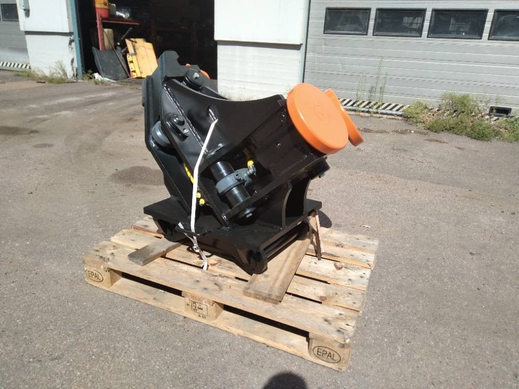 Tarfin RKH-V4 Rail handling device S60 - Construction equipment: picture 1 Tarfin RKH-V4 Rail handling device S60 - Construction equipment: picture 1