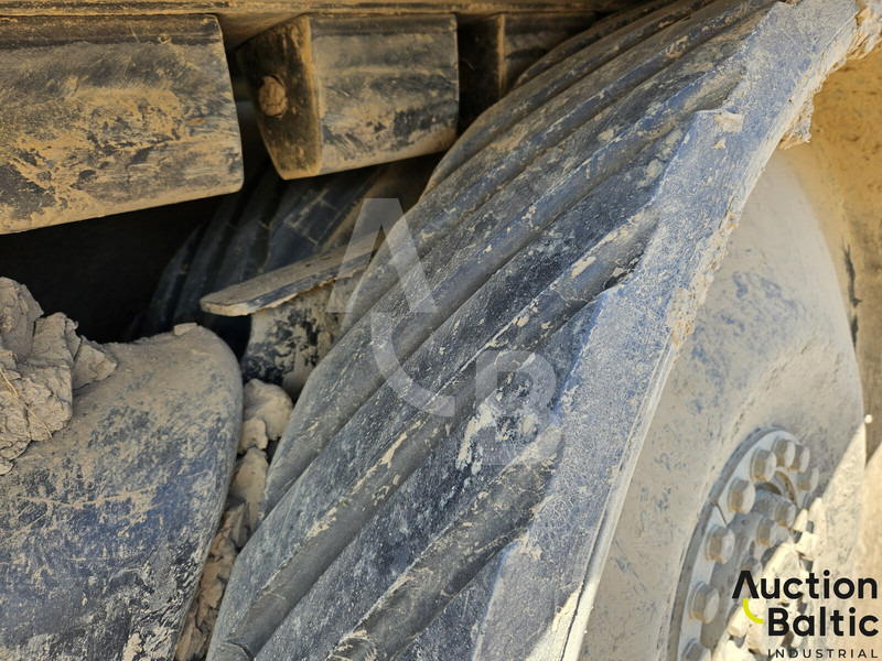 Tracked tractor Challenger MT 755 E: picture 18