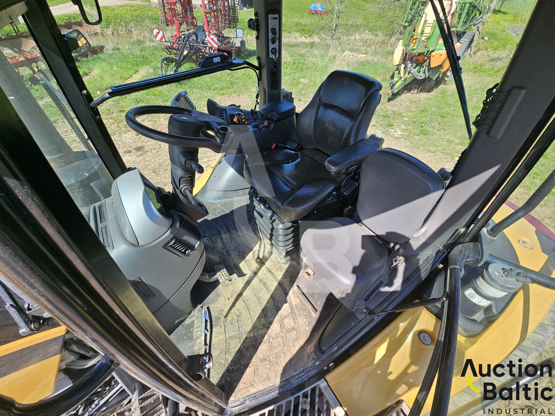 Tracked tractor Challenger MT 755 E: picture 9