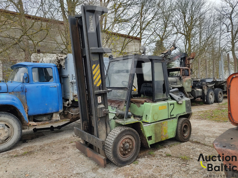 Clark C500 Y100 LPG - LPG forklift: picture 1 Clark C500 Y100 LPG - LPG forklift: picture 1