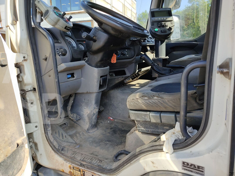 DAF LF45.160 - Road sweeper: picture 5 DAF LF45.160 - Road sweeper: picture 5