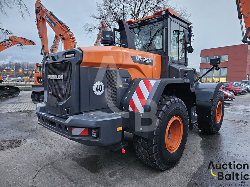 Develon DL250 - Wheel loader: picture 5 Develon DL250 - Wheel loader: picture 5