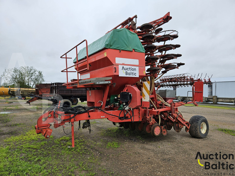 Gaspardo Gigante 600 33 F - Combine seed drill: picture 1 Gaspardo Gigante 600 33 F - Combine seed drill: picture 1