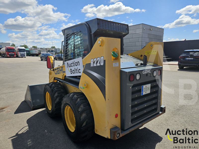 Gehl R 220 - Skid steer loader: picture 3 Gehl R 220 - Skid steer loader: picture 3