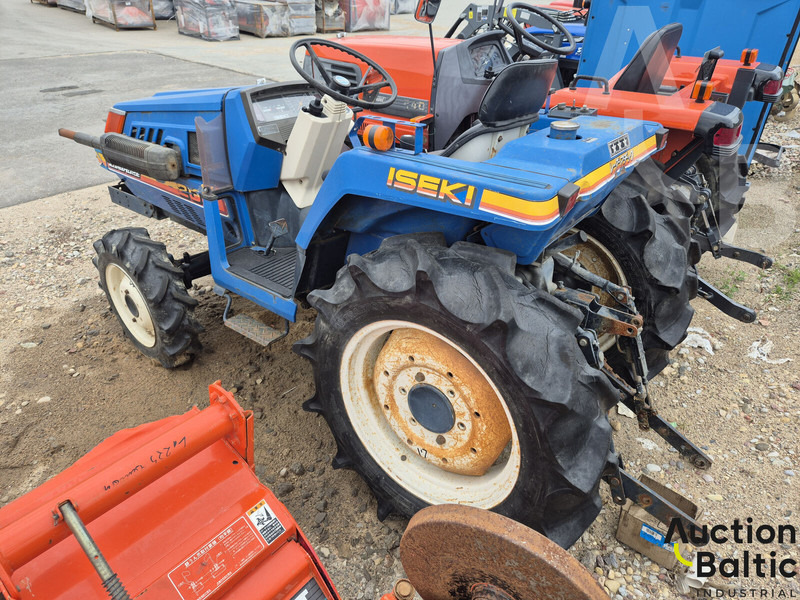 Iseki TU 200 - Farm tractor: picture 3 Iseki TU 200 - Farm tractor: picture 3