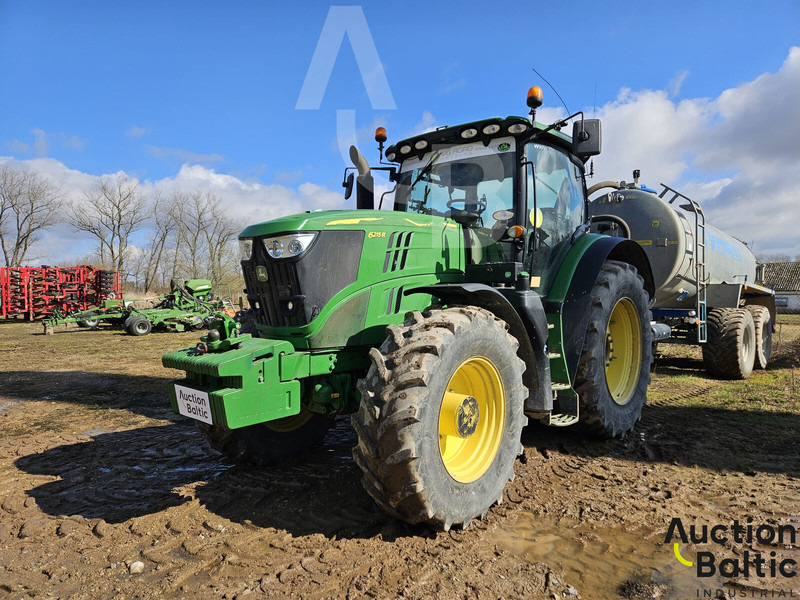 John Deere 6125 R - Farm tractor: picture 1 John Deere 6125 R - Farm tractor: picture 1