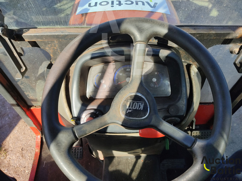 Farm tractor KIOTI CK 2810: picture 6