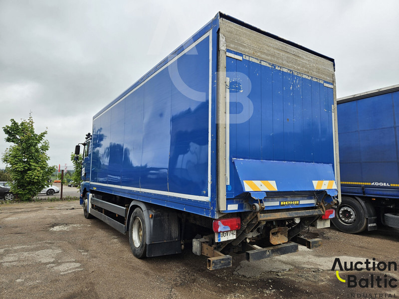 MAN TGA18.360 - Box truck: picture 4 MAN TGA18.360 - Box truck: picture 4