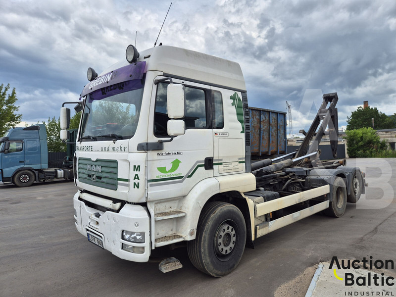 MAN TGA26.463 - Hook lift truck: picture 1 MAN TGA26.463 - Hook lift truck: picture 1