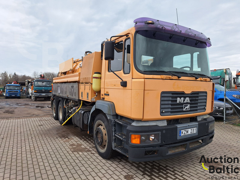 MAN TGS200 - Vacuum truck: picture 2 MAN TGS200 - Vacuum truck: picture 2