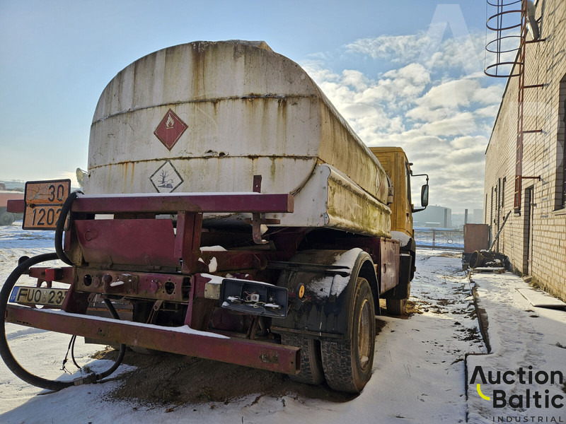 Mercedes-Benz 814 - Tank truck: picture 5 Mercedes-Benz 814 - Tank truck: picture 5