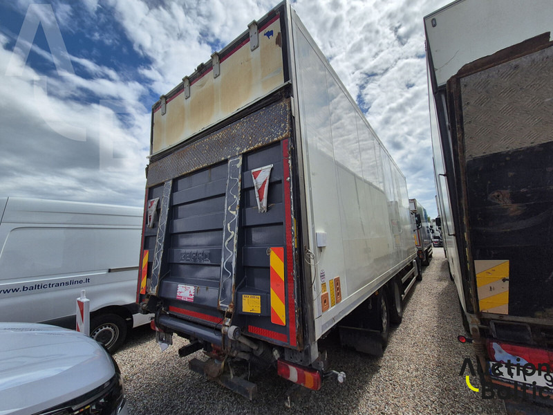 Mercedes-Benz Actros 2551 - Box truck: picture 3 Mercedes-Benz Actros 2551 - Box truck: picture 3