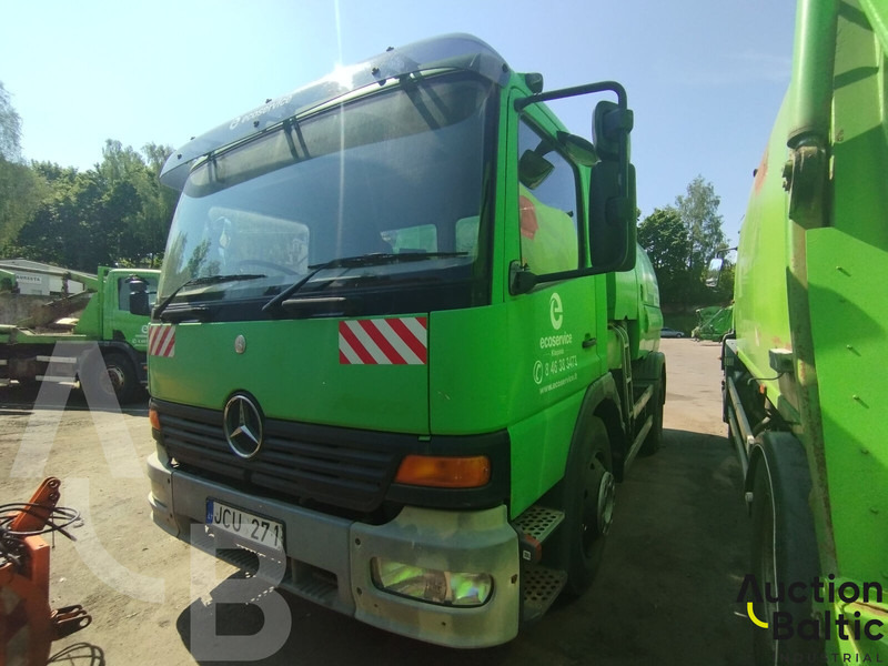 Mercedes-Benz Atego 1318 - Road sweeper: picture 2 Mercedes-Benz Atego 1318 - Road sweeper: picture 2
