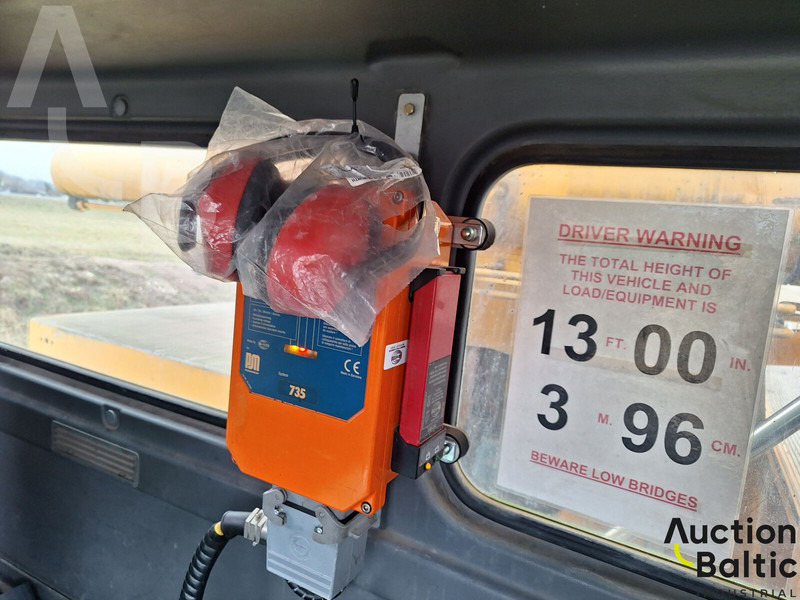 Stationary concrete pump Mercedes-Benz Axor 2628: picture 9