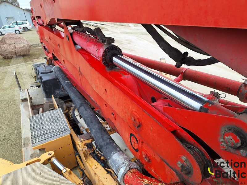 Stationary concrete pump Mercedes-Benz Axor 2628: picture 13