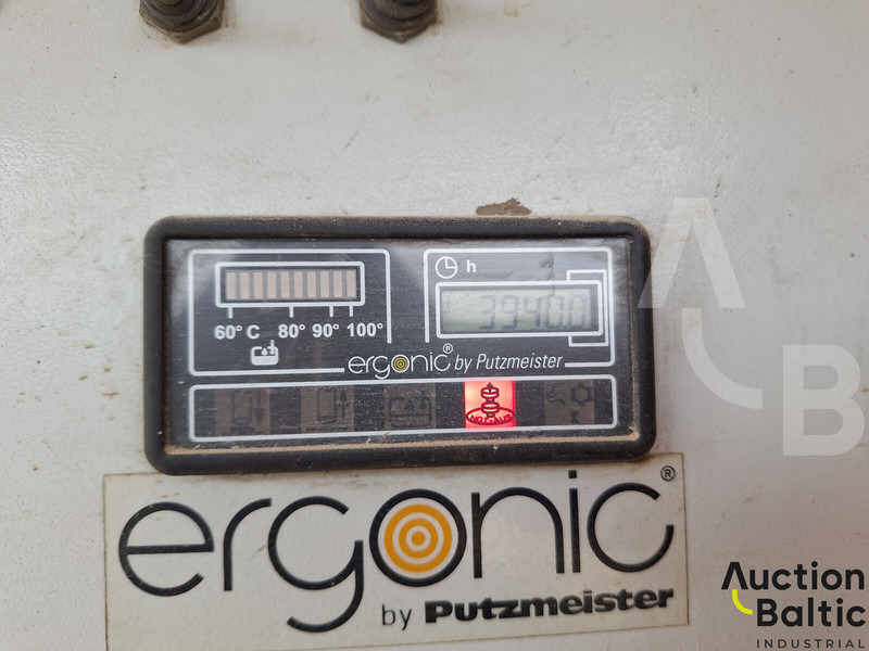 Stationary concrete pump Mercedes-Benz Axor 2628: picture 6