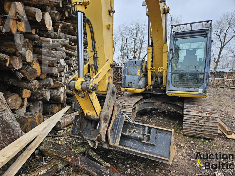 New Holland E 145 - Crawler excavator: picture 3 New Holland E 145 - Crawler excavator: picture 3