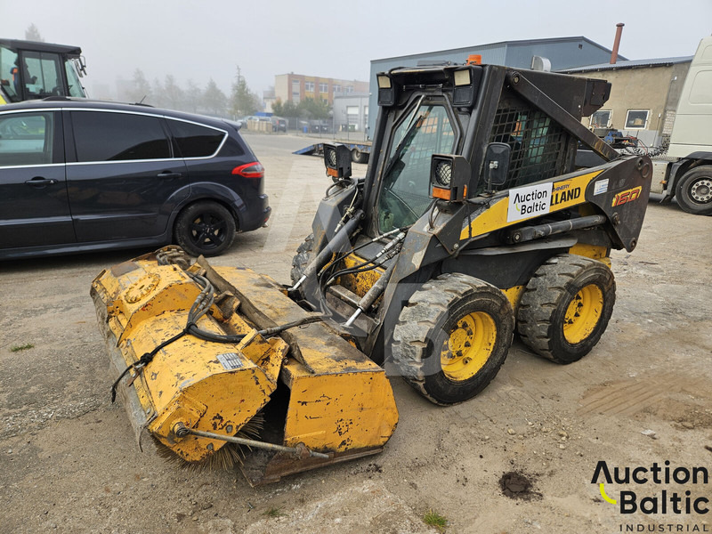 New Holland LS 160 - Skid steer loader: picture 4 New Holland LS 160 - Skid steer loader: picture 4