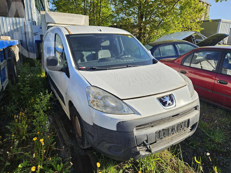 Peugeot Partner - Small van: picture 2 Peugeot Partner - Small van: picture 2