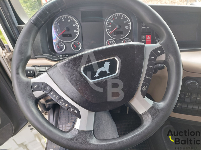 MAN TGX18.460 - Tractor unit: picture 5 MAN TGX18.460 - Tractor unit: picture 5