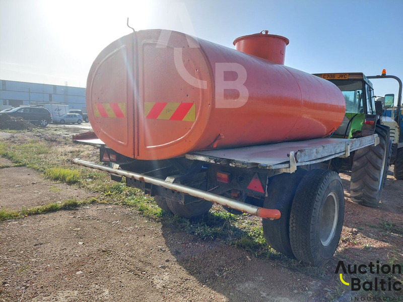 Trailer for transporting and watering water - Tank trailer: picture 3 Trailer for transporting and watering water - Tank trailer: picture 3