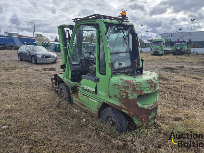 UniCarriers 30 - Diesel forklift: picture 5 UniCarriers 30 - Diesel forklift: picture 5