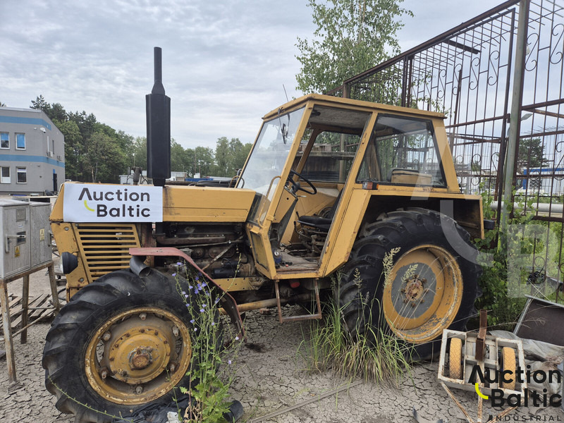 Ursus C-385A - Farm tractor: picture 1 Ursus C-385A - Farm tractor: picture 1