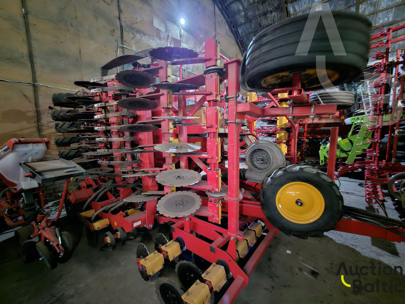 Vaderstad RapidA600S - Combine seed drill: picture 3 Vaderstad RapidA600S - Combine seed drill: picture 3