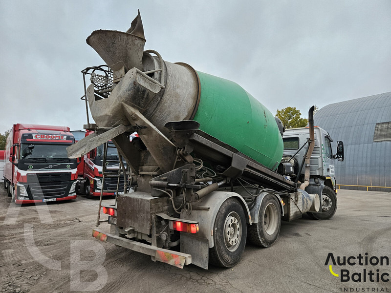 Volvo FM12 - Concrete mixer truck: picture 4 Volvo FM12 - Concrete mixer truck: picture 4