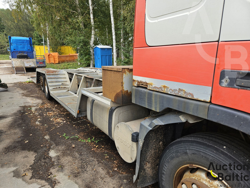 Volvo FM12 - Autotransporter truck: picture 3 Volvo FM12 - Autotransporter truck: picture 3