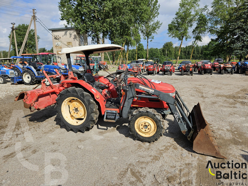 Yanmar AF 328 - Farm tractor: picture 3 Yanmar AF 328 - Farm tractor: picture 3