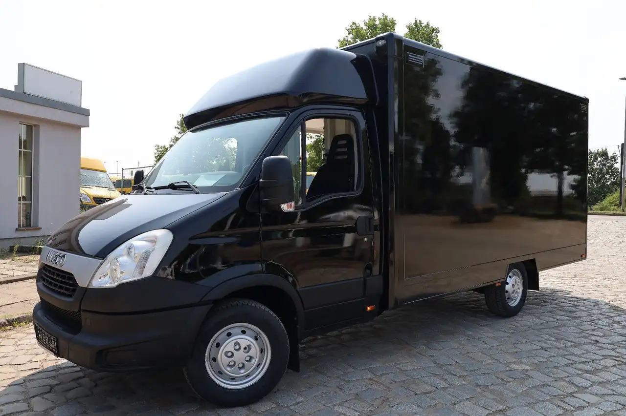 Iveco IS35SI2AA/ FOODTRUCK/Daily/EU5/1. Hand - Vending truck: picture 5 Iveco IS35SI2AA/ FOODTRUCK/Daily/EU5/1. Hand - Vending truck: picture 5