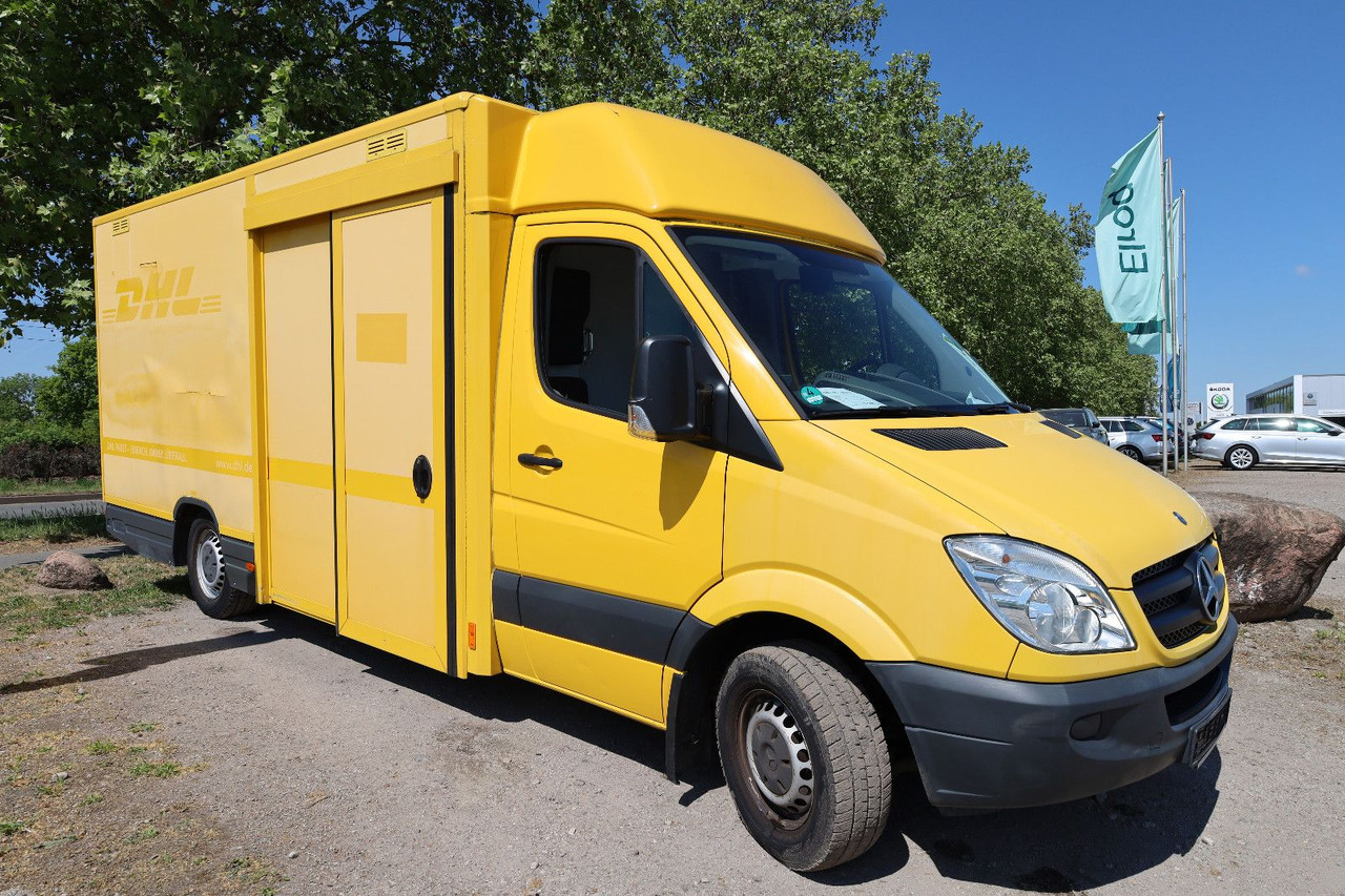 Mercedes-Benz Sprinter II Pritsche/ Koffer/Regalsystem - Box van: picture 1 Mercedes-Benz Sprinter II Pritsche/ Koffer/Regalsystem - Box van: picture 1